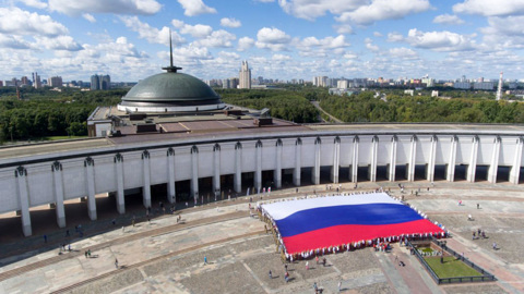 День флага: президент примет участие в церемонии на Поклонной горе