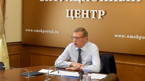 Омский губернатор предложил снимать жилье детям-сиротам за счет бюджета