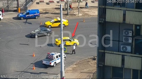 Пьяный таксист сбил женщину на самокате в Москве