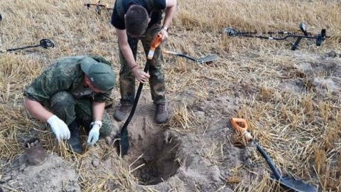 Поисковики из Пензы нашли останки трех земляков при раскопках в Белоруссии