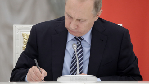 Путин подписал указы о признании независимости Запорожской и Херсонской областей