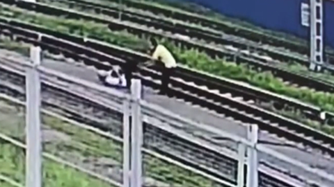 На вокзале донской столицы иностранный студент напал на мужчину