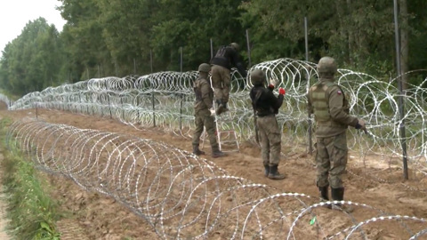 Правительство Польши предлагает ввести ЧП на границе с Белоруссией