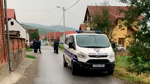 Взрыв машины устроила находившаяся в ней женщина
