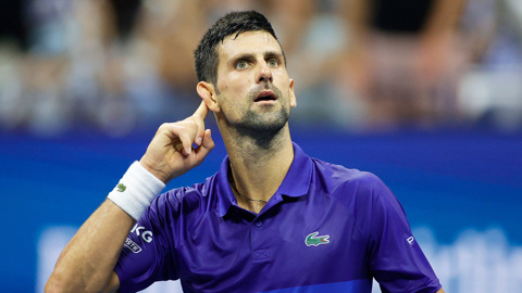Джокович за два сета обыграл Рууда на Итоговом турнире ATP