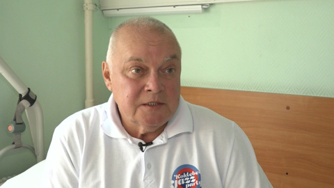 Киселев: если бы не "Спутник", лежал бы на животе и хрипел
