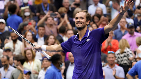 "Очень умный игрок". Британец Маррей похвалил Медведева