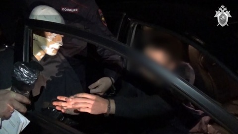 Рецидивист показал, как убил полицейского на трассе в Амурской области. Видео