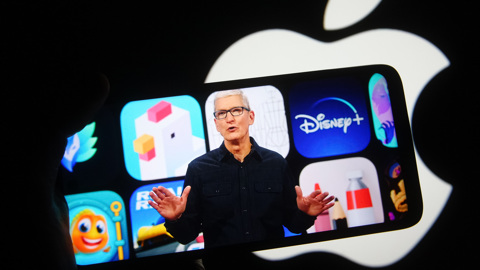 Зарплата главы Apple уменьшится на 40%