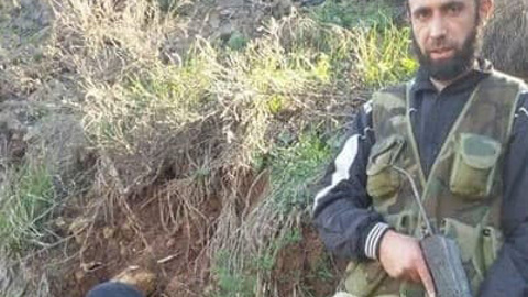 Причастного к убийству российских военных нашли на фото в Интернете