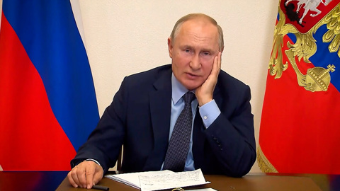 Кадры встречи Путина с победителями выборов и разговор с Песковым. Москва. Кремль. Путин