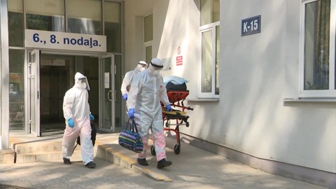 Неделя до катастрофы: Латвия вышла на первое место по COVID-19