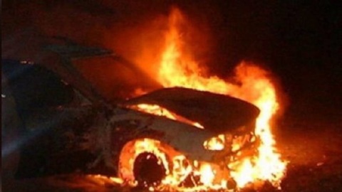 На трассе в Приморье сгорел автовоз с машинами