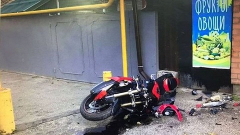 В Ставрополе мотоциклист погиб, врезавшись в стену