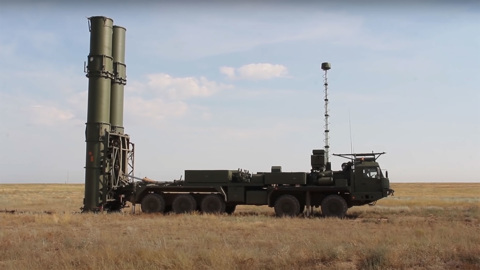 Московский военный округ получил первый комплект С-500 "Прометей"