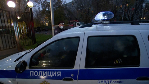 В Туле подростки обокрали магазин одежды