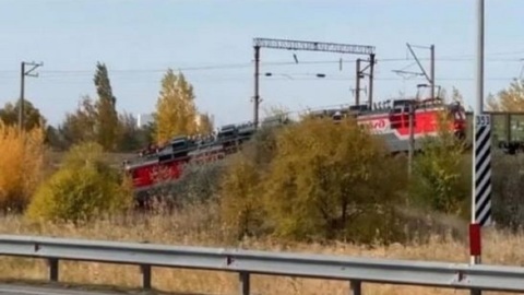 Локомотив сошел с рельсов в Ростовской области
