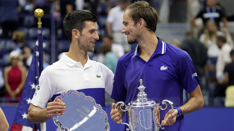 Медведев и Джокович могут не сыграть на Australian Open