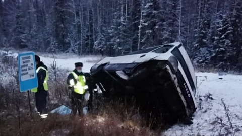 В Свердловской области автобус попал в ДТП. Есть погибшие