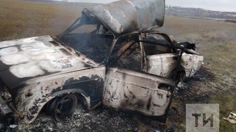 Взрыв топлива: в Татарстане автомобиль загорелся во время движения