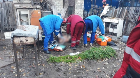 В Саратове в результате взрыва во дворе дома погиб мужчина