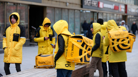 Выпускникам вузов на заметку: спрос на курьеров резко растет