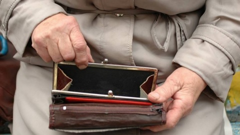 91-летняя бабушка из Ельца поверила "газовикам" и попрощалась с деньгами