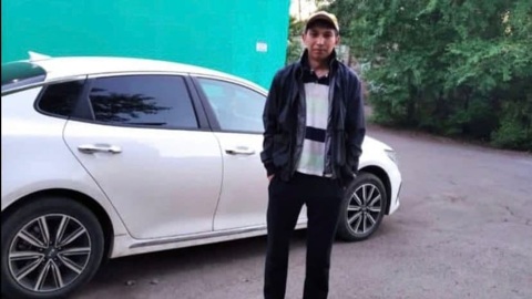 Грабитель с камнем изнасиловал школьницу в Красноярске