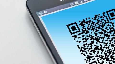 В Челябинске людям с QR-кодом билеты в театр предлагают за полцены