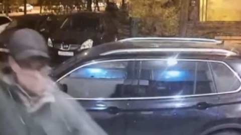 Грабитель жестоко избил москвичку в лифте