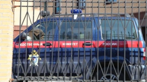 В Бурятии местная жительница кусала и душила дочь, побуждая к уборке