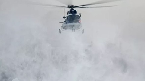 На Ямале вертолет с 20 пассажирами вернулся в аэродром вылета