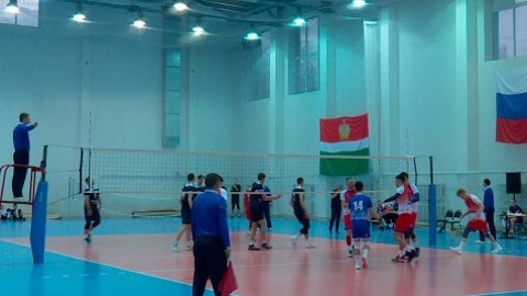 Второй этап Чемпионата России по волейболу начался в Калуге