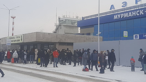 В аэропорту Мурманска проходит эвакуация из-за угрозы взрыва