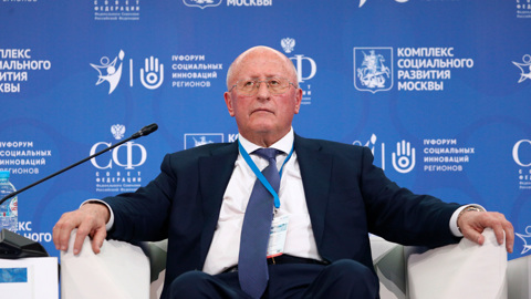 Вон из профессии! Гинцбург поддержал увольнение врачей-антиваксеров