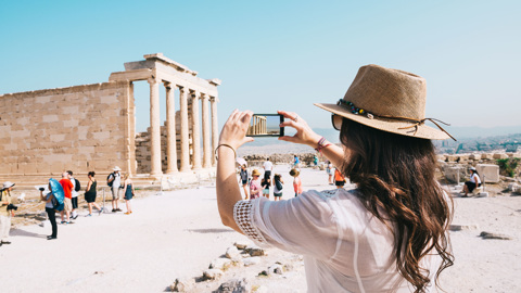 Долг на 2 миллиарда: Ростуризм исключил из реестра туроператора Mouzenidis Travel