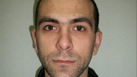 Судимый за грабеж и разбой преступник сбежал из колонии в Новосибирске