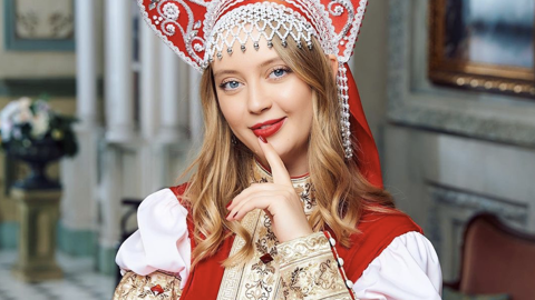 Многодетная жительница Петербурга стала "Миссис мира-2021"