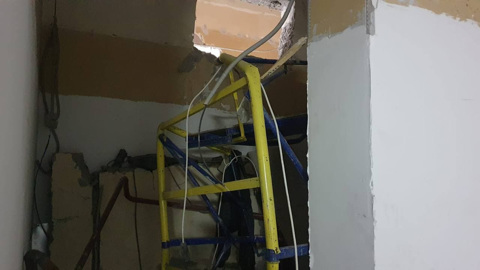 Двое рабочих пострадали при обрушении стены здания на западе Москвы