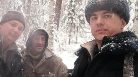 Травмированный вахтовик выжил в тайге, питаясь замороженными ягодами