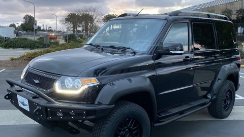 $3,8 млн за 24 часа: Лос-Анджелес бешено скупает UAZ Patriot