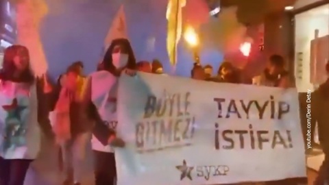 В Турции начались протесты против девальвации лиры