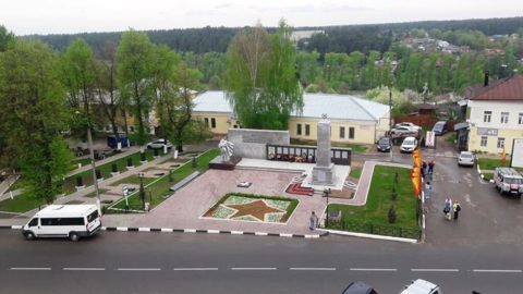 Вечный огонь в Боровске задуло порывами ветра