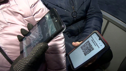 Дума 16 декабря рассмотрит законопроект о QR-кодах в общественных местах