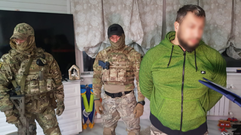 В Севастополе за вымогательство взятки задержан бывший чиновник