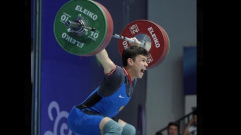 Российский штангист Гараев взял бронзу чемпионата мира