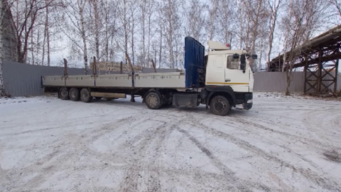 Свердловский романтик угнал фуру ради свидания, но попал в ДТП