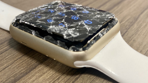 Недовольные владельцы Apple Watch подали в суд
