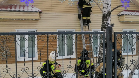 Пожар в санатории в ХМАО. Эвакуированы дети и персонал