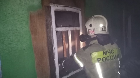 Двое мужчин погибли при пожаре в Новосибирской области